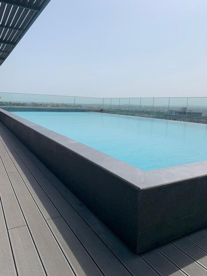 Rt Properties @ The Lennox Airport Residential アクラ エクステリア 写真