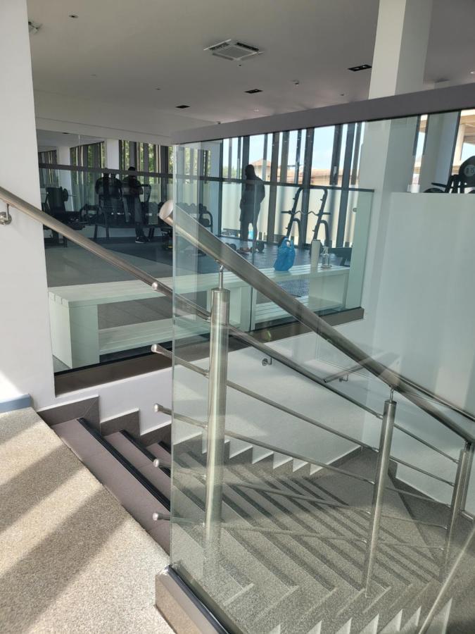 Rt Properties @ The Lennox Airport Residential アクラ エクステリア 写真