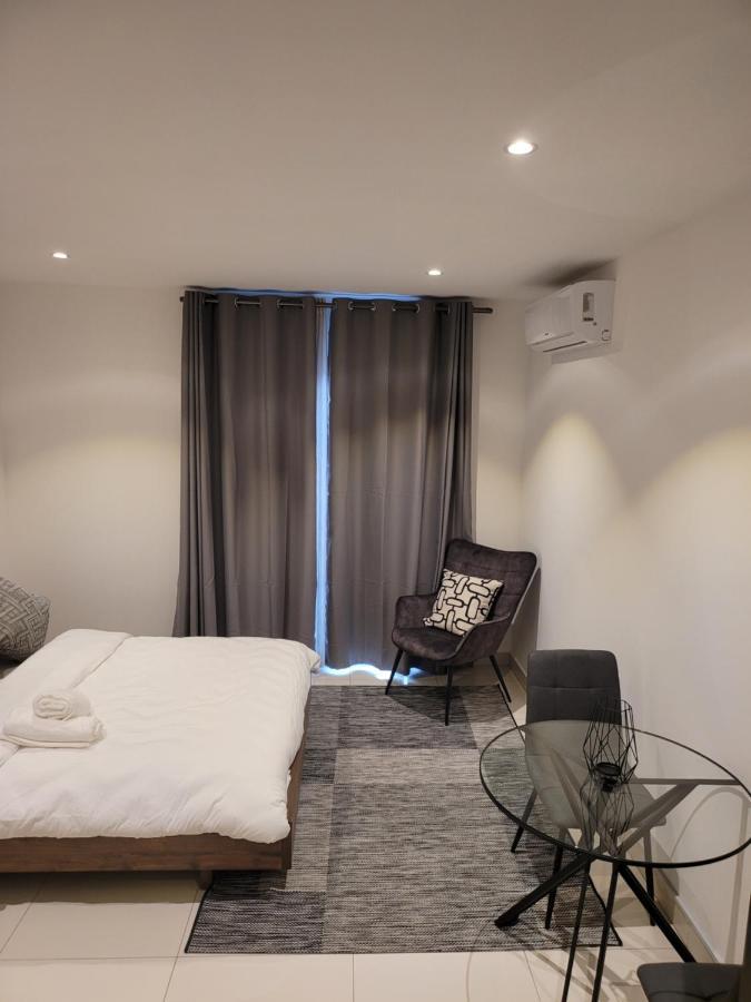 Rt Properties @ The Lennox Airport Residential アクラ エクステリア 写真