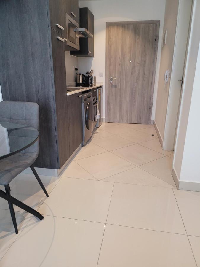 Rt Properties @ The Lennox Airport Residential アクラ エクステリア 写真